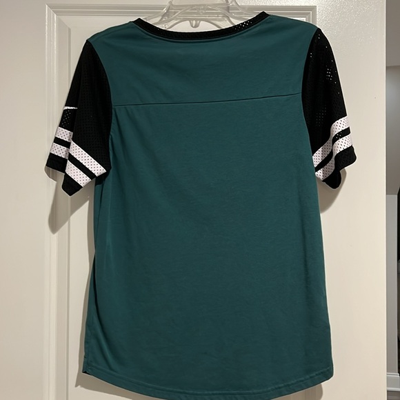Philadelphia Eagles NFL Women’s Shirt - Picture 4 of 4